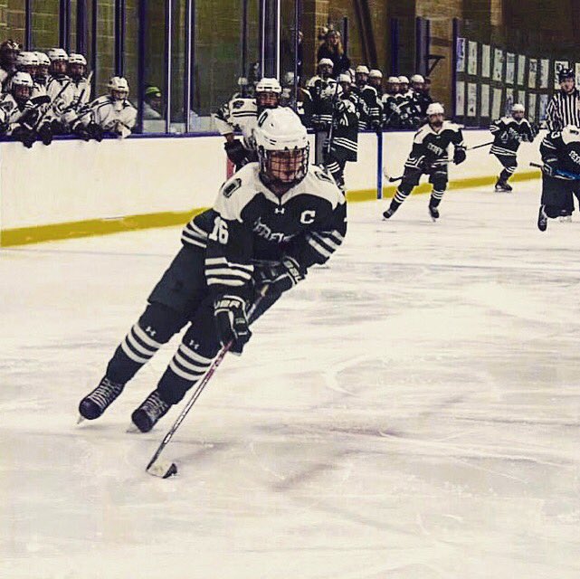 Nazareth College Women’s Ice Hockey on Twitter to us from