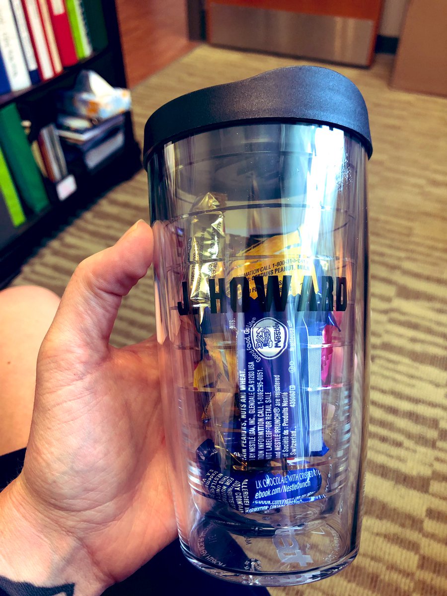 JSHoward88's tweet photo. Not a teacher, but still feeling so appreciated!! 🥰 Thank you @TDZimmer11 & @julbriphillips! #teacherappreciationweekswag #schoolcounselor #WeAreWorcester #WorTech #workswag https://t.co/ejvRxfFO01