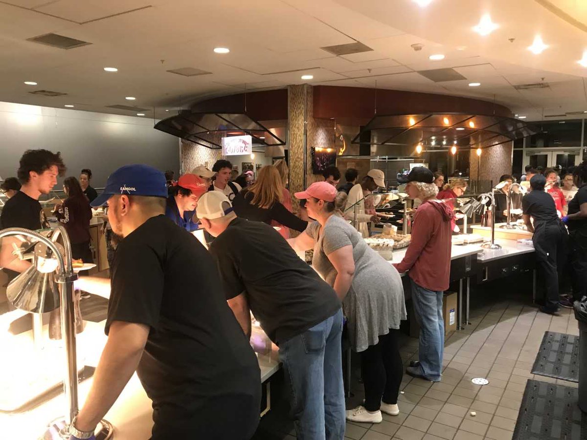 wcdining tweet media