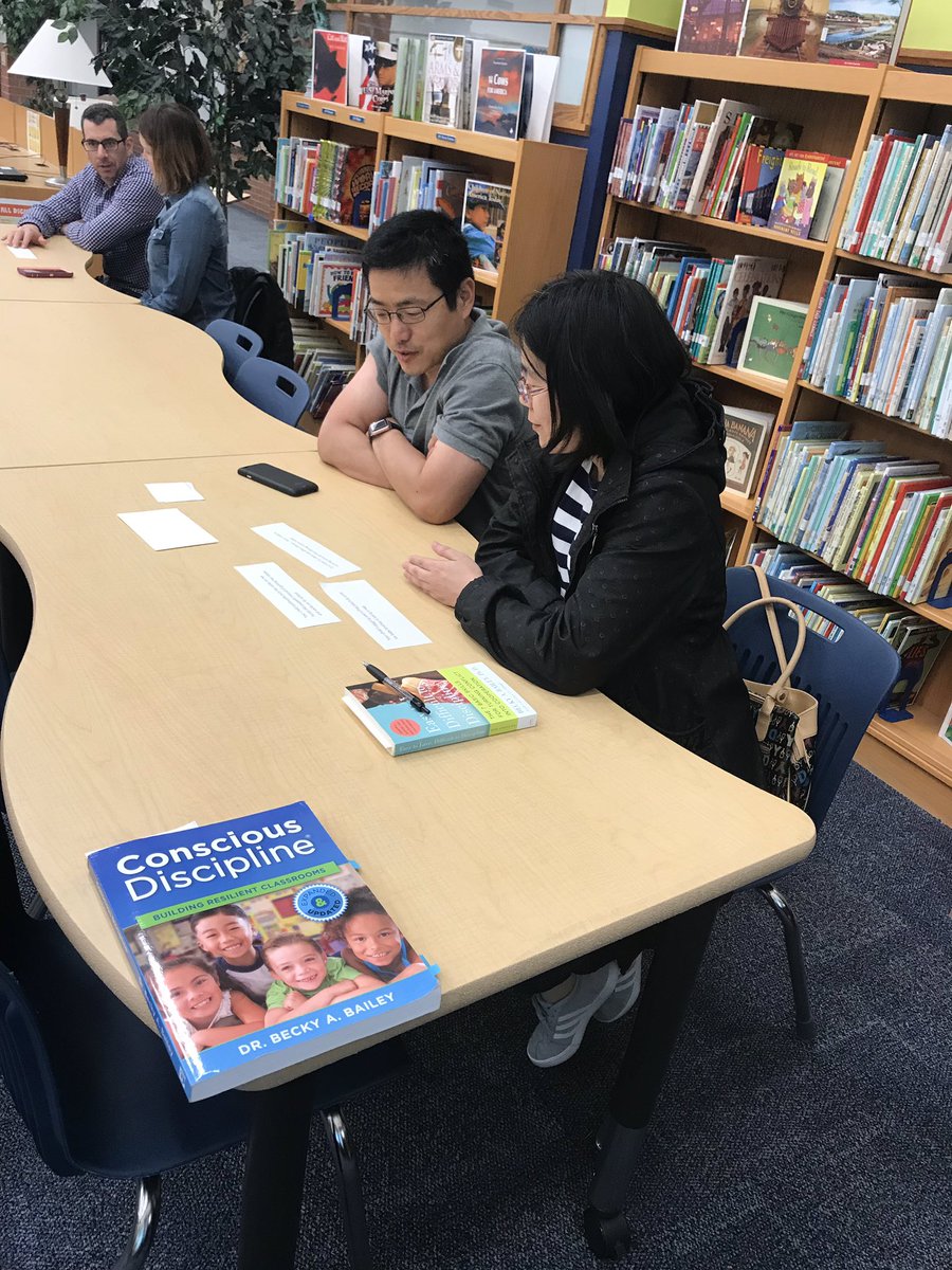 HRTMcInerney's tweet photo. Last night concluded the 4-part parent event over Conscious Discipline. Thankful for our committed Heartland community and the opportunity to be able to share our love for CD! #welovecd @ConsciousD @HRTCounselor @hrtpool @HRTSauceda @HRTJaguars https://t.co/kYlUUzoWUG