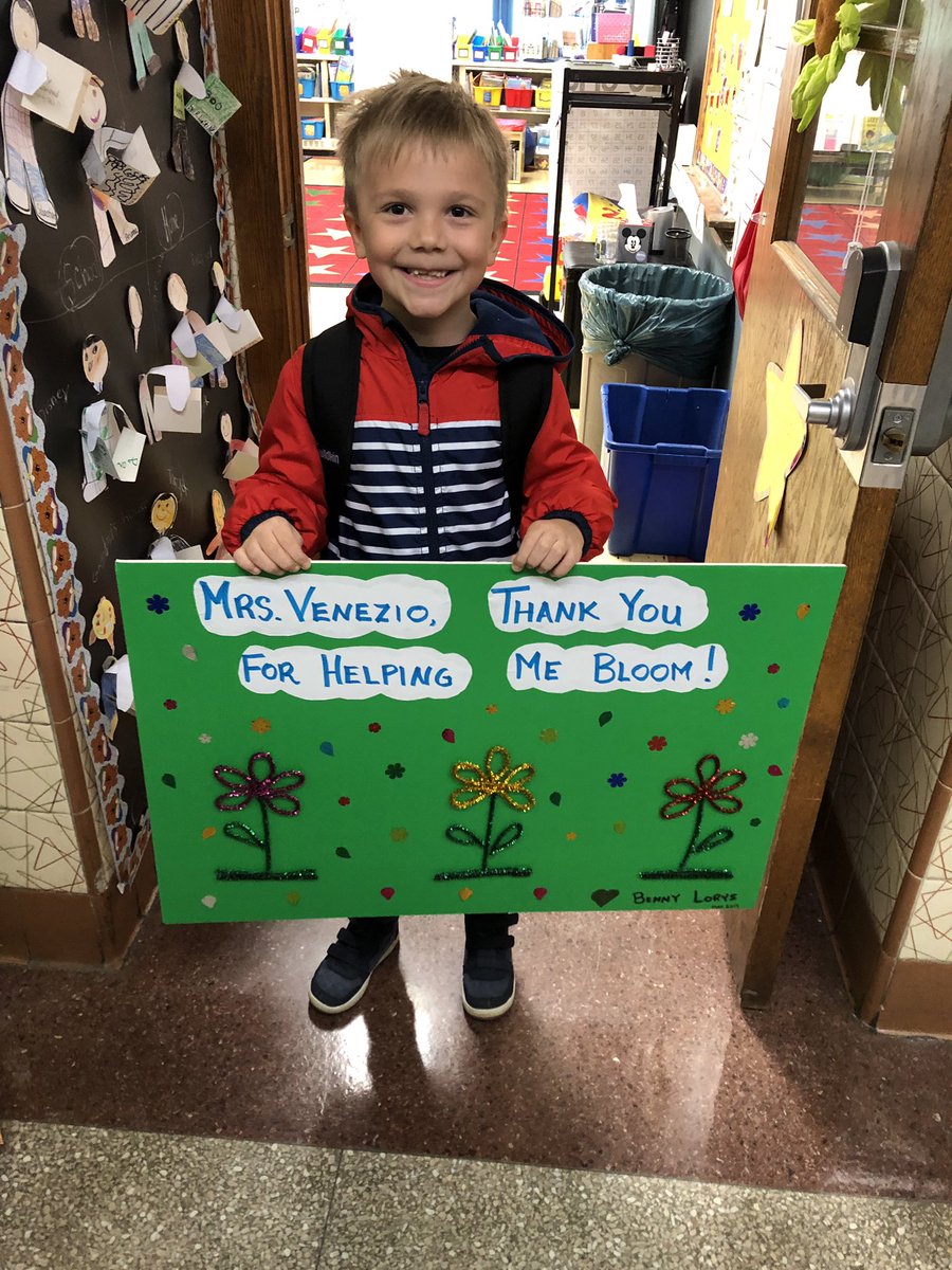 Laura Venezio (@veneziolaura) on Twitter photo These first grade cuties made my day! Love my job!
<a href="/School10Tigers/">Highland Avenue School No. 10</a> #TeacherApprecationWeek These first grade cuties made my day! Love my job!
<a href="/School10Tigers/">Highland Avenue School No. 10</a> #TeacherApprecationWeek