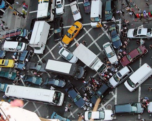 grescoe's tweet photo. "Our highway engineers...feel obliged to help General Motors flourish, even if General Chaos results."
—Lewis Mumford https://t.co/2vCuclbwom