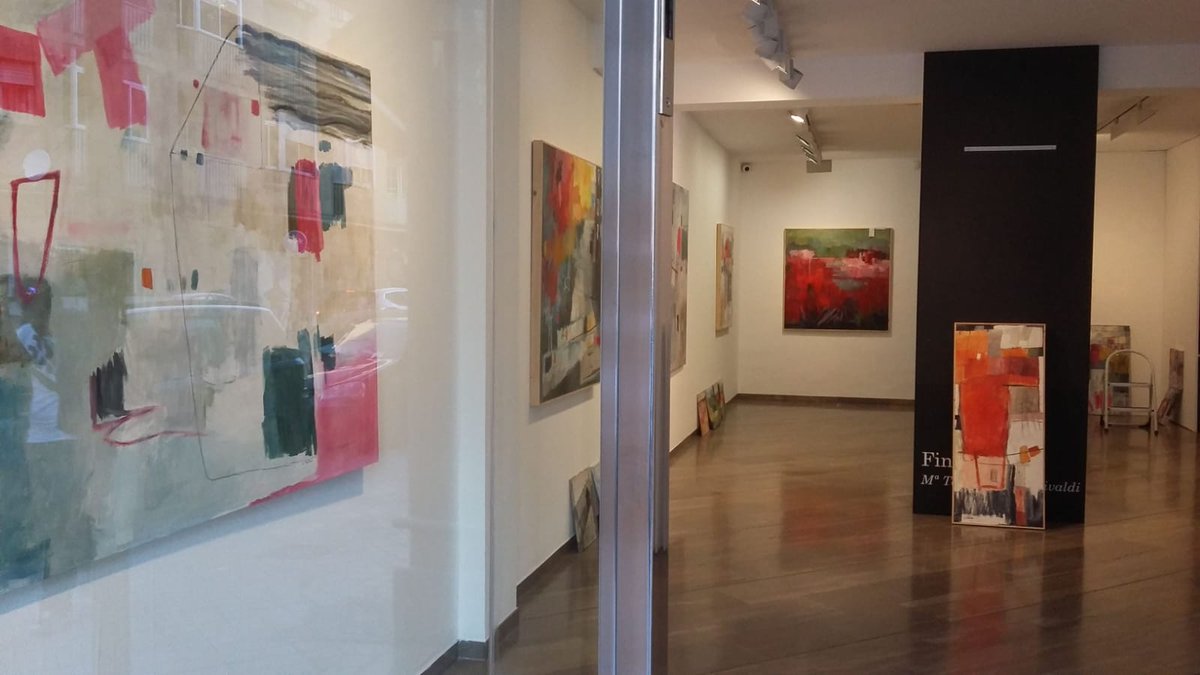 EspaciodearteSC's tweet photo. Os invitamos este viernes 10 de mayo a la inauguración de la exposición "Los estados del Aire" de Carmen Tischler... ¡ya estamos preparando todo! Te esperamos!!! https://t.co/algZEiDfr1