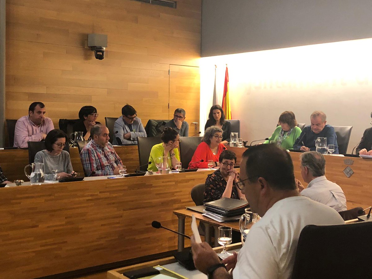 elPratenComu's tweet photo. Agraïment molt especial a la @marga_garciad, companya i Tinenta d'Acció Social pels seus anys de dedicació i treball per la cohesió social al Prat. #Seguim https://t.co/dAskcN3RkL