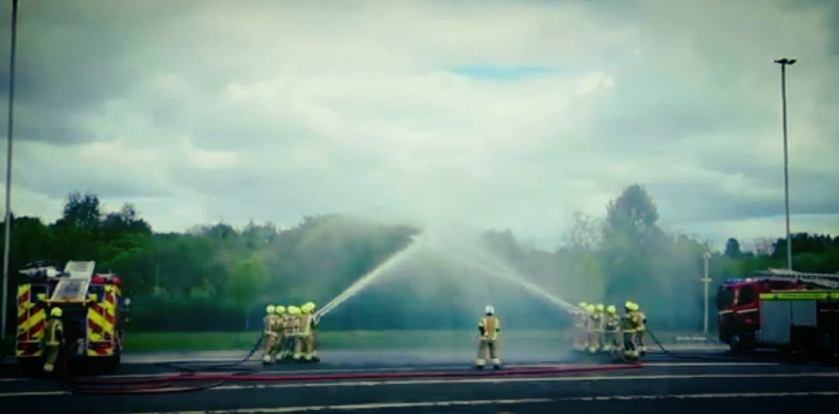 sfrs_trainees's tweet photo. Congratulations to #T119 who graduated on Friday. They worked tirelessly to put on a display for their families and @FireScot_Chief worthy of their efforts over the last 14 weeks 👊🔥🚒# #WeAreSFRS #WeAreFirefighters @fire_scot https://t.co/DSEK2js8bU