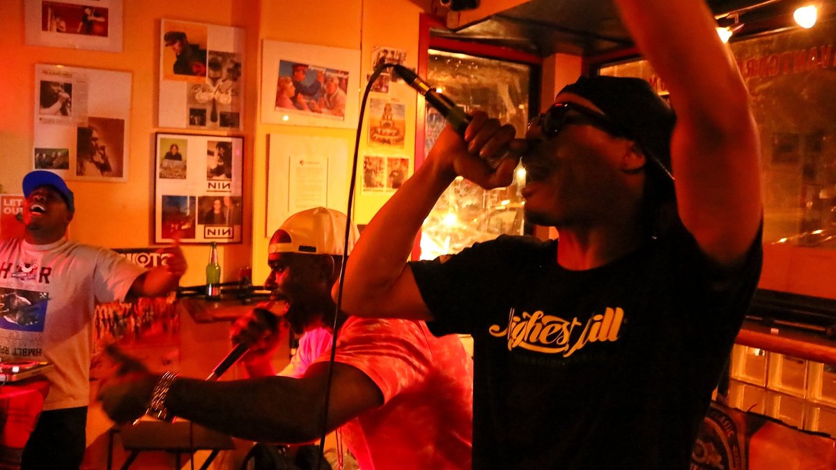 YABOYMDZ's tweet photo. I luv #traveling and goin hard with the team! Me @djarich and #DankstaLo touching the stage in #Ottawa #Canada
#MDZ #BowaMusic #Denver #milehighcity #HipHop #music #Boombapkings #live #photooftheday๐ท https://t.co/EtuJZxOudY
