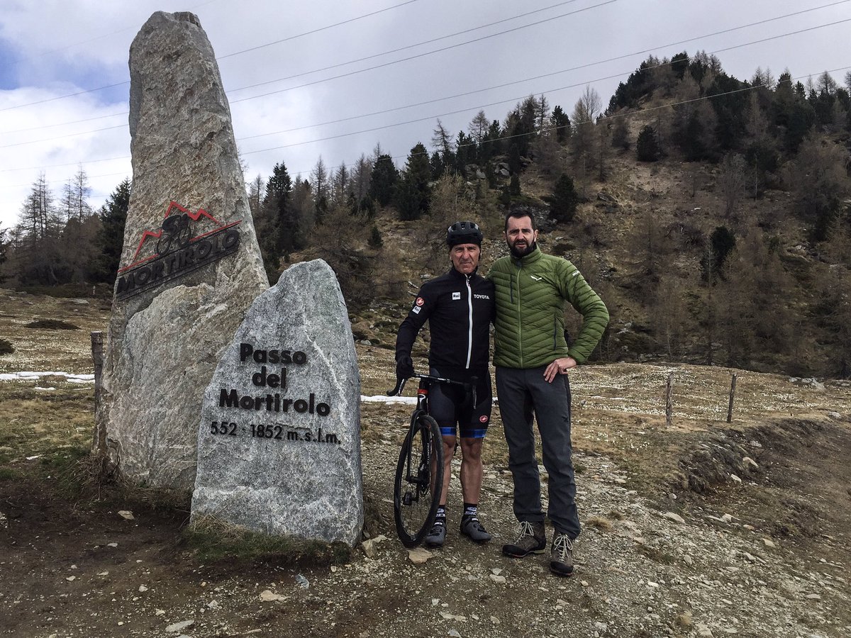 Juribaruffaldi's tweet photo. Passo del Mortirolo, sopralluoghi per “Giro d’Italia 2019” con l’inviato di Rai e ex professionista Marco Saligari @commissario65,  naturalmente sotto la supervisione di Gigi Negri. https://t.co/hPUnbu8ccH