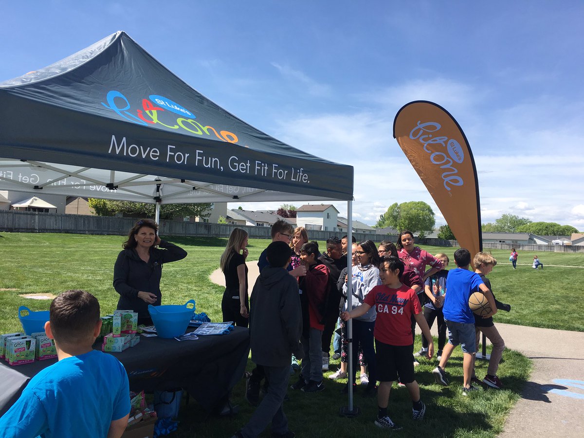 leighepeebles's tweet photo. Our amazing #JA partners hooked us up with the St. Luke’s Fit One team to provide some opportunities for fitness at recess! #EMM https://t.co/N0dsiWNscK