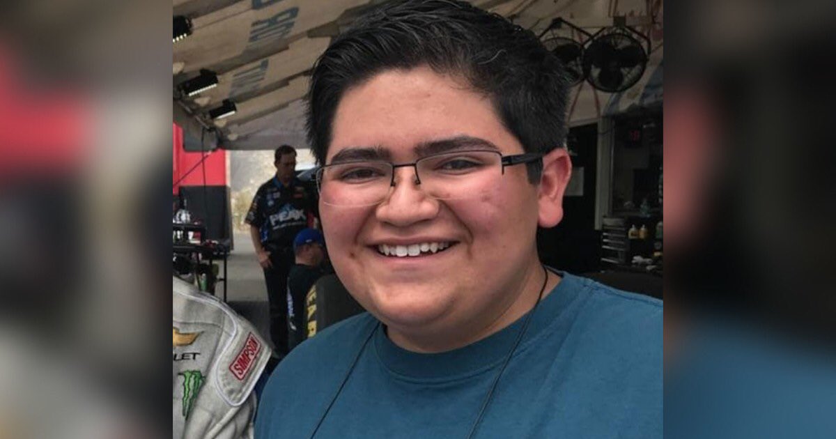 Kids in America, like 18 year-old Kendrick Castillo, who was shot & killed at STEM School Highlands Ranch yesterday, have to be heroes because our lawmakers are unwilling to act. Wake up. #STEMschool