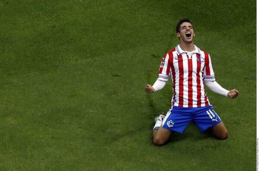 brizuela27_cone's tweet photo. Felicidades @Chivas por tus 113 años de grandeza, sin duda es un orgullo defender tus colores y escudo, con entrega y profesionalismo espero poder estar muchos años más en esta institución.
🔴⚪️ https://t.co/CZVyIvZD96