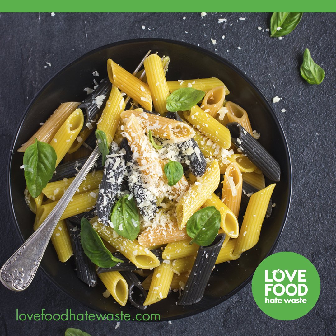 LFHW_UK's tweet photo. Cooked too much pasta? Don't worry, we all do it!
Hang on to the leftovers - let the extras cool down before popping them in the fridge. That's lunch tomorrow sorted 👍
Use our #PortionPlanner to cook the perfect amount next time: https://t.co/SHPCJQSY7e
#LoveFoodHateWaste https://t.co/fikg3emsYL