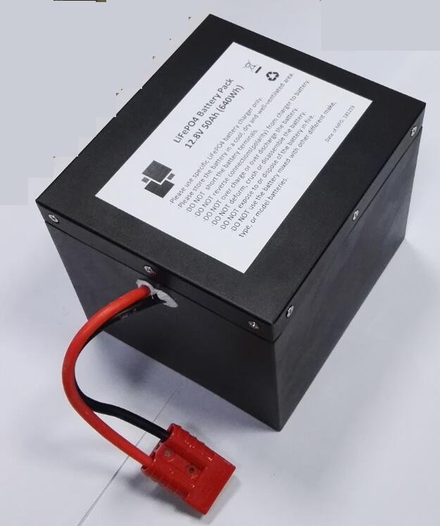 LynacTile's tweet image. Feel the energy! Lightweight powerful Lithium battery technology now drives all of our machines. Half the weight of Lead, twice the capacity and extreme longevity. They won&apos;t leak and contain no precious metals. #lithium #lithiumbatterypower #greenpower #stoneinstallation #tiling