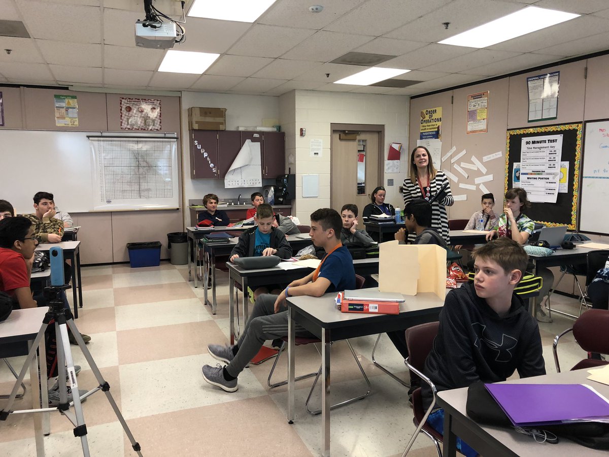 WredlingD303's tweet photo. 8th grade APS students learn to use the 360 degree cameras in order to build WMS VR tours! #WredlingRocks https://t.co/PXws8y9fqD