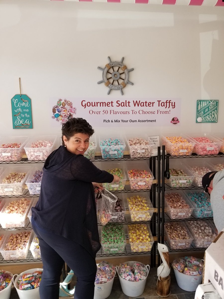 BracebridgeCofC's tweet photo. Congratulations to @CandyMuskoka on the Grand Opening of their new store today!  Drop by to check it out at 11-A Taylor Rd., Bracebridge.  #saltwatertaffy #chocolateloversdream #newbusiness @chambermember #retrocandy #freshfudge #nutbrittles #jellybelly #grandopening #gifts https://t.co/Qx7OaFNAKk