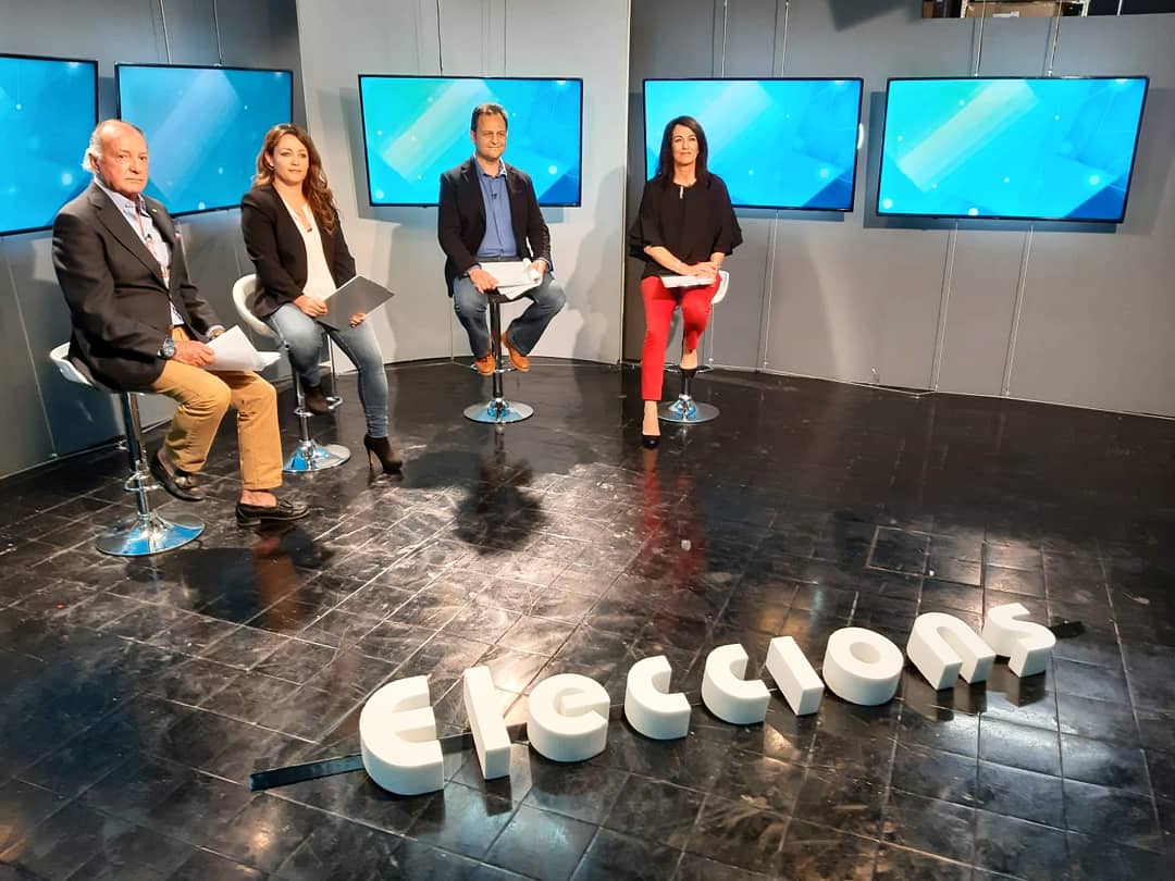 gentxformentera's tweet photo. Recordau que avui a @TEFTV podeu veure el Debat de les Eleccions 2019 🗣 a les 22.05h 🕙 // Alejandra Ferrer @aleformentera la nostra candidata a la presidència del @consell_formentera defensarà el projecte de #gxf. No us ho perdeu! #unailla #uncamí #unagent #formentera #26M https://t.co/PcAuGxndT6