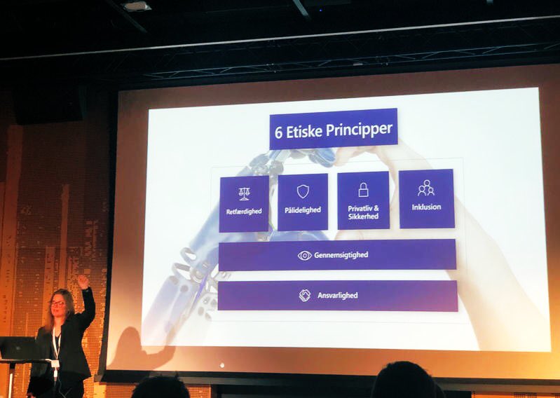 GroThorbjoern's tweet photo. Havde i dag fornøjelsen af at fortælle om Microsofts tilgang til kunstig intelligens og etik på #IWD2019. Personligt er jeg meget inspireret af @kstensbo og hans perspektiver på, hvordan vi sikrer transparens og forklaringskraften i intelligente systemer. @IoTWeekAarhus https://t.co/sWjgbwp2OQ