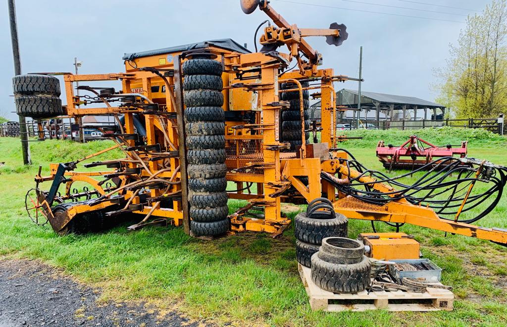 VickersMark's tweet photo. #simbafreeflow 4m drill in full working order including large pallet of spares. At Acklington machinery sale Saturday 18th May. https://t.co/VAcg51mvzM https://t.co/2cdqyMiDZL