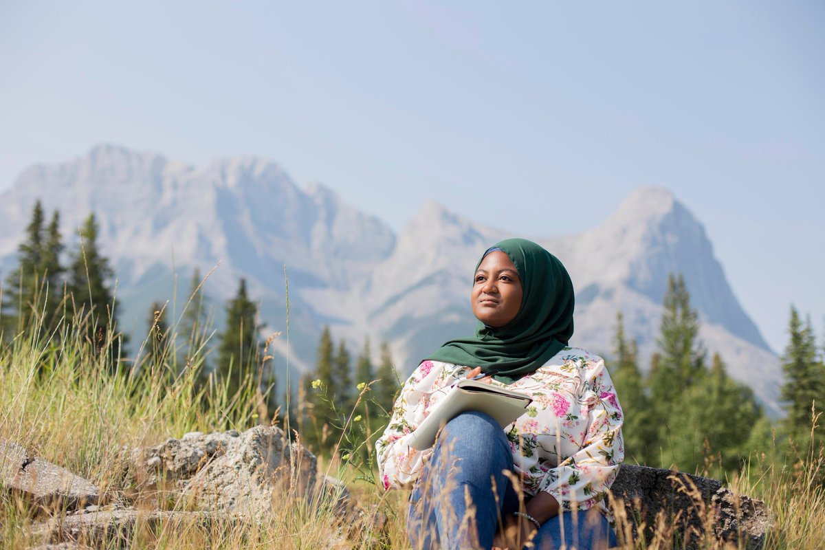 instagram's tweet image. “I wanted to create a project that allowed for the diversity of Muslim women to be seen, and for our individual stories to be elevated, celebrated and shared.” —Alia Youssef, photographer and creator of The Sisters Project instagram.com/p/BxNlytfB66A/