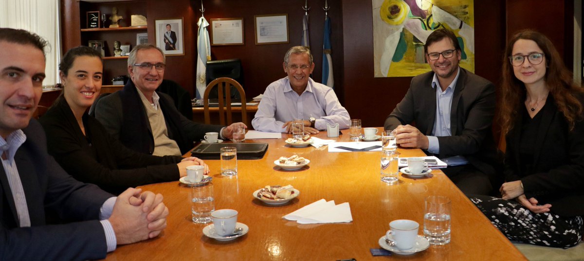 PechiQuiroga Oficial tweet media