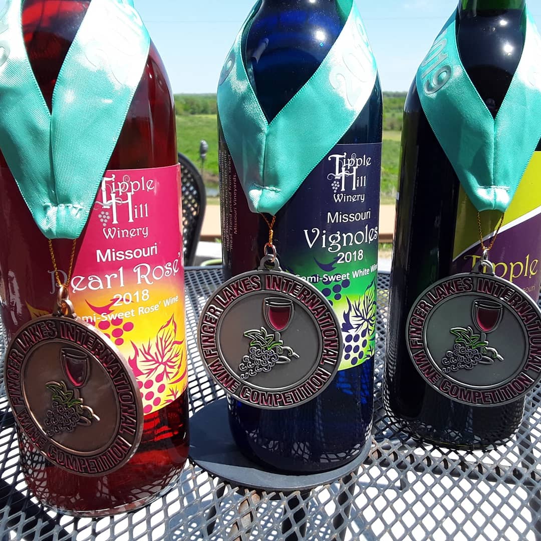 vschamel's tweet photo. RT @TippleHillWine: Stop by the tasting room to try our Finger Lakes International Wine Competition award winning wines! #mowine #missouriwine #fingerlakesinternationalwinecompetition #fliwc #fliwc2019 https://t.co/dnjnJGxPHE