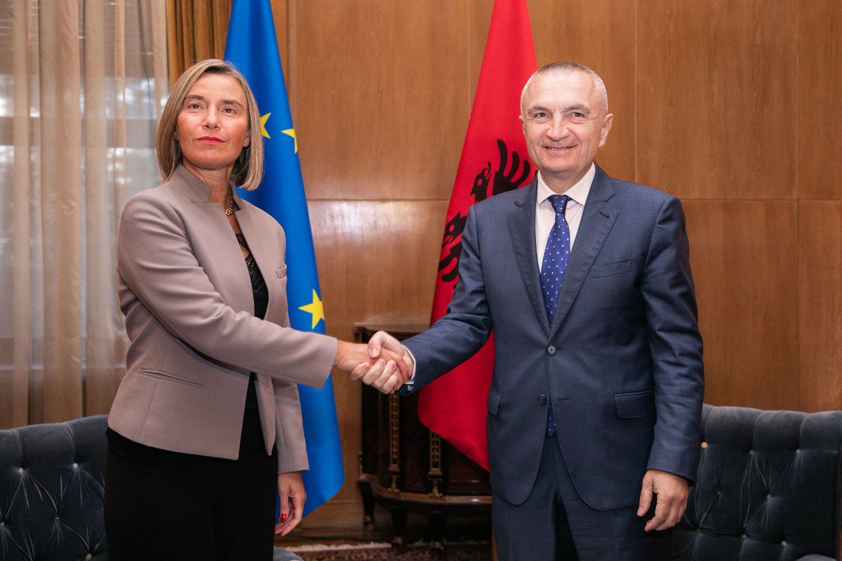 ilirmetazyrtar's tweet photo. Kënaqësi të takohem me Përfaqësuesen e Lartë të #EU @FedericaMog. Pavarësisht sfidave dhe vështirësive që mund të kapërcehen vetëm me #dialog e #bashkëpunim, #integrimi #europian është e vetmja rrugë përpara. 🇦🇱🤝🇪🇺 1/2 https://t.co/Vuv5NvVpCH