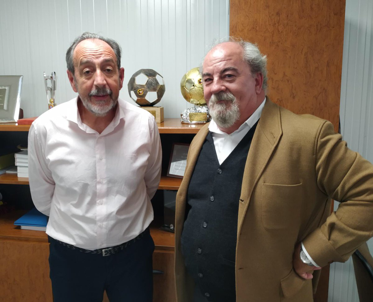 VISITAS | El Presidente <a href="/PacoDiezRFFM/">Paco Díez</a> también ha recibido en la sede de la #RFFM situada en el Ernesto Cotorruelo a otro asambleísta, el Presidente de la  <a href="/EDMSanBlas/">E.D.M. San Blas</a>, Jesús Gutiérrez.