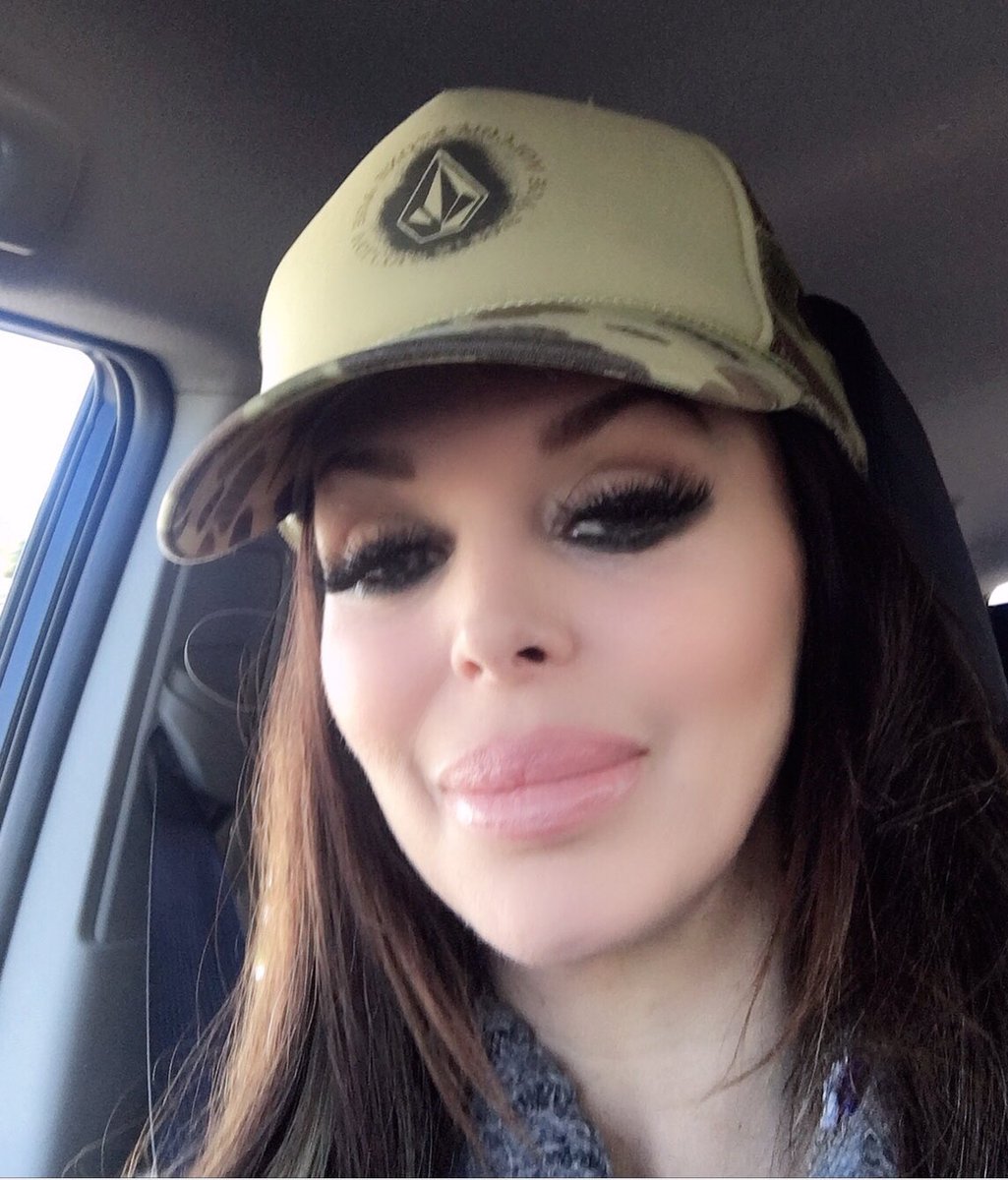 Midajah's Instagram, Twitter & Facebook on IDCrawl