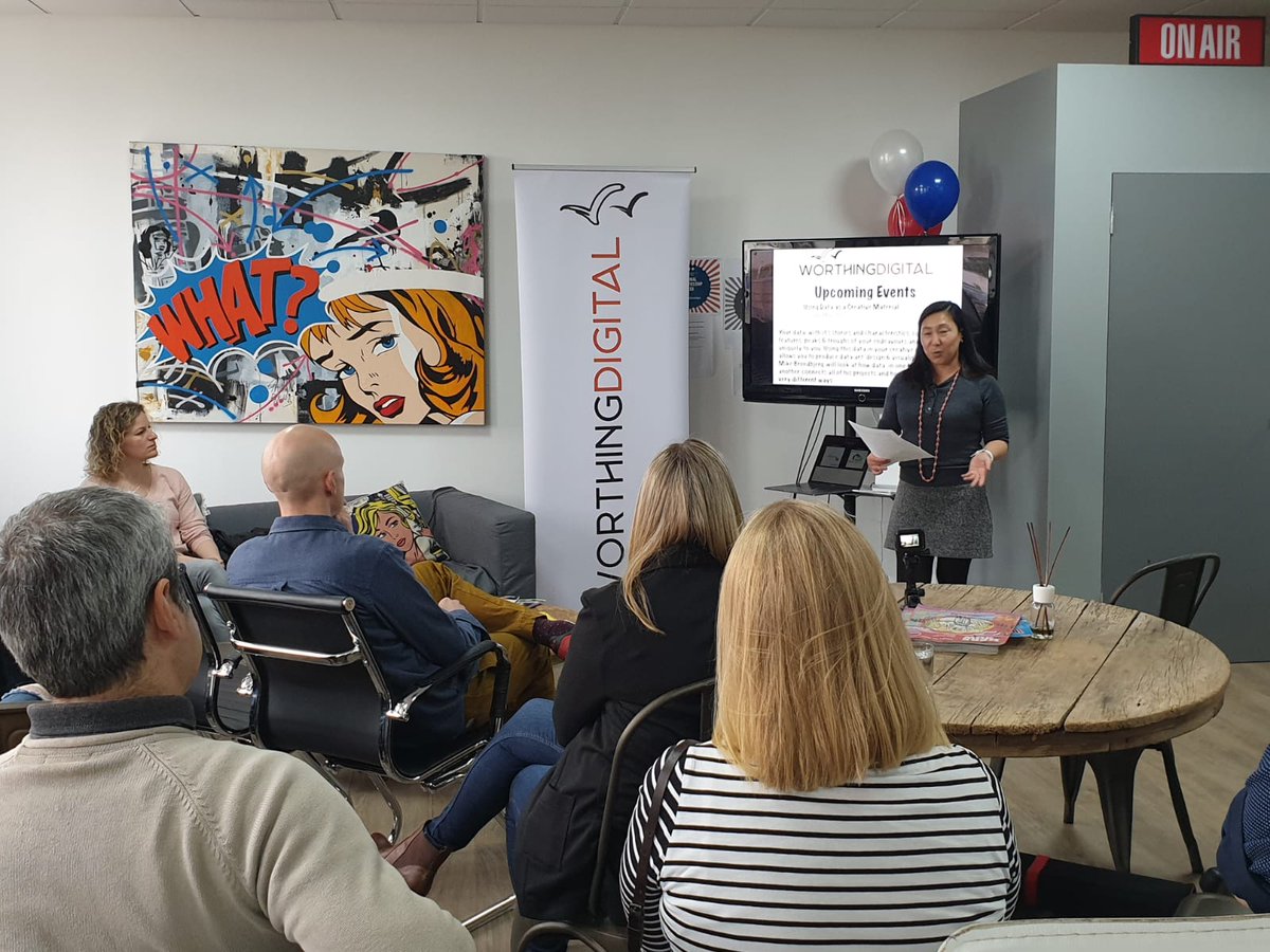 ShakeItCreative's tweet photo. Why is an influencer marketing strategy important for your online visibility?
Hear Meagan from @InkwaveCo @WorthingDigital who will be giving insights into the world of influencers, why we need them and how an influencer marketing strategy is important.
https://t.co/mc3cwxzXBL https://t.co/sAaEZEO1HL