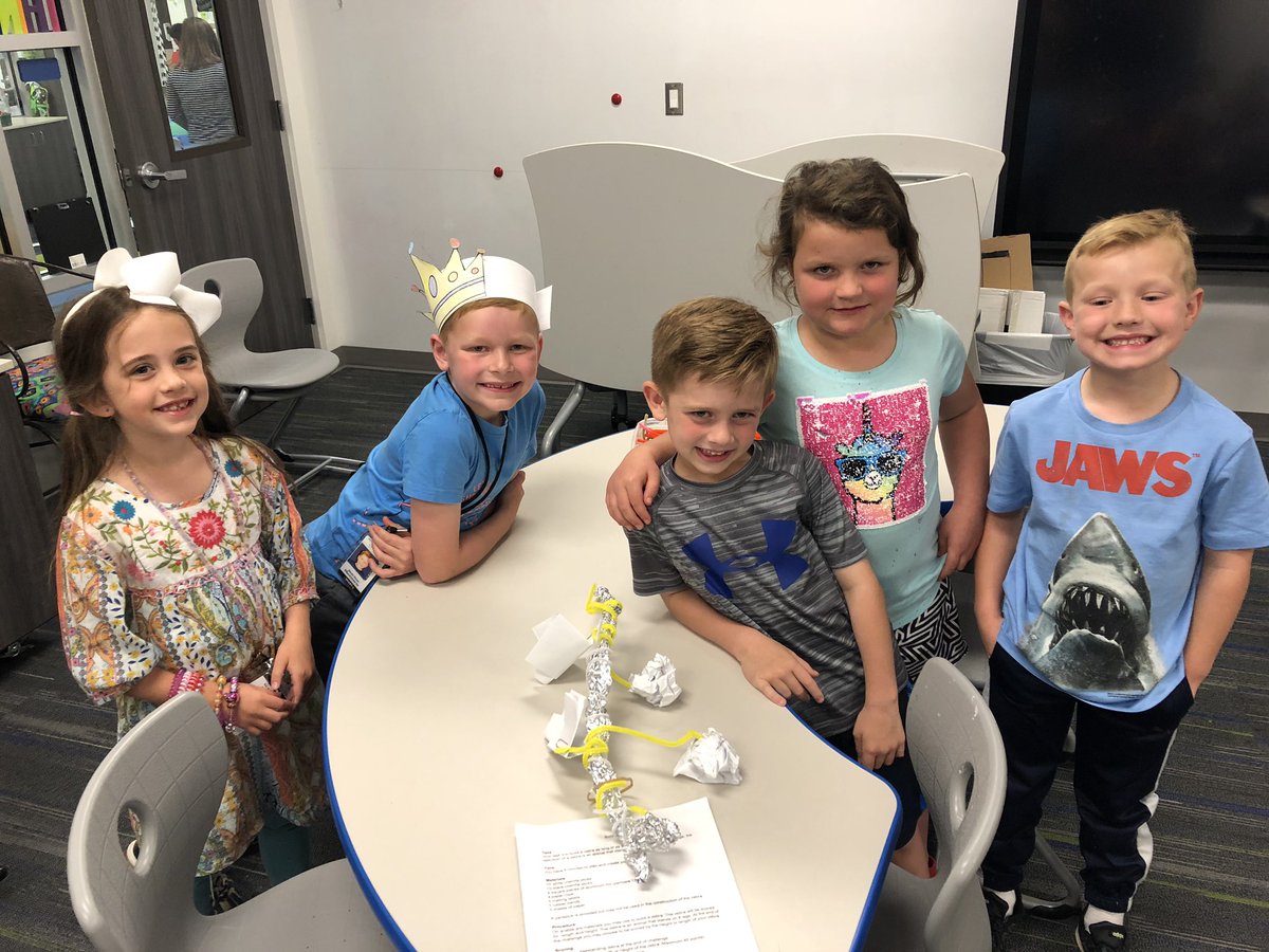 CNelsonGT's tweet image. Kinder friends made a super creative zebra in #challengelab today! @DMcClatcheyElem