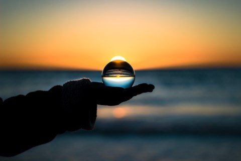 KloosterHuissen's tweet photo. Levensbeschouwing en Spiritualiteit

Het Compassie kompas

De moed vinden om met compassie door het leven te gaan en je gewoonten zo nodig te veranderen

Bert van Baar 

Accreditatie door #SKVG
#nascholing #geestelijkeverzorging
#meditatie @BertSkyHeart

https://t.co/sRev22YDqT https://t.co/4pe4VoZGxc