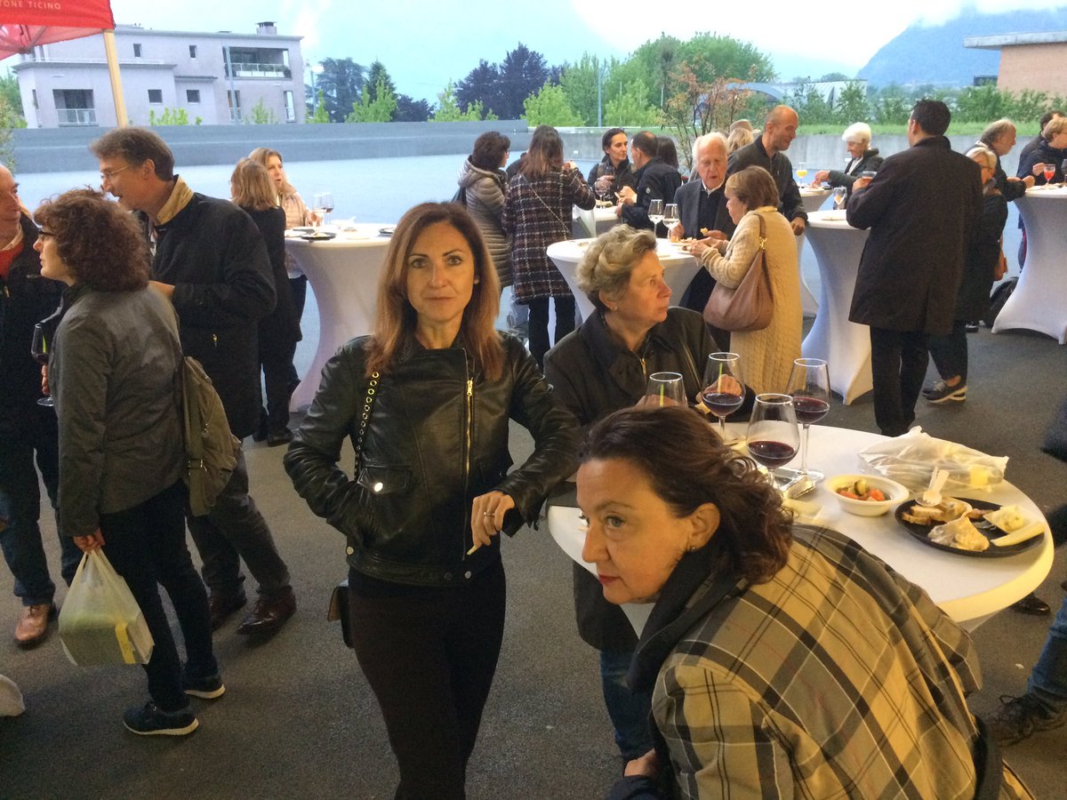 GialloMassagno's tweet photo. Il gustoso aperitivo torinese di #coldesina ๐โบ๏ธ ci vediamo domani! https://t.co/7EBmuhvLZm