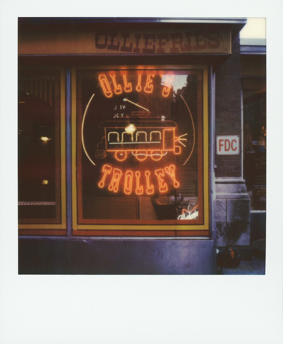 StephaneChongCH's tweet image. Downtown 
#polaroidoriginals #polaroid #mintcamera