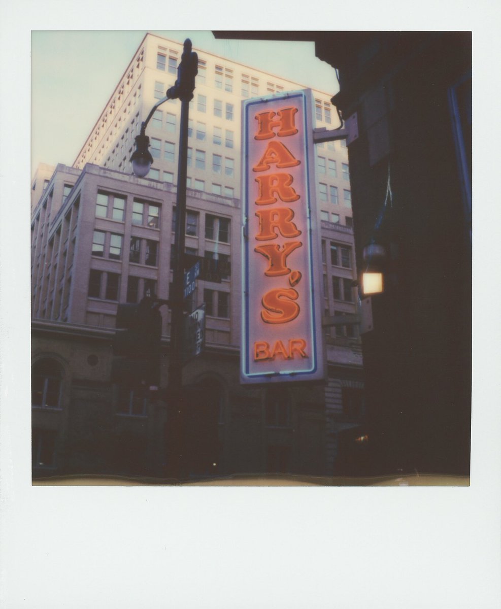 StephaneChongCH's tweet image. Downtown 
#polaroidoriginals #polaroid #mintcamera