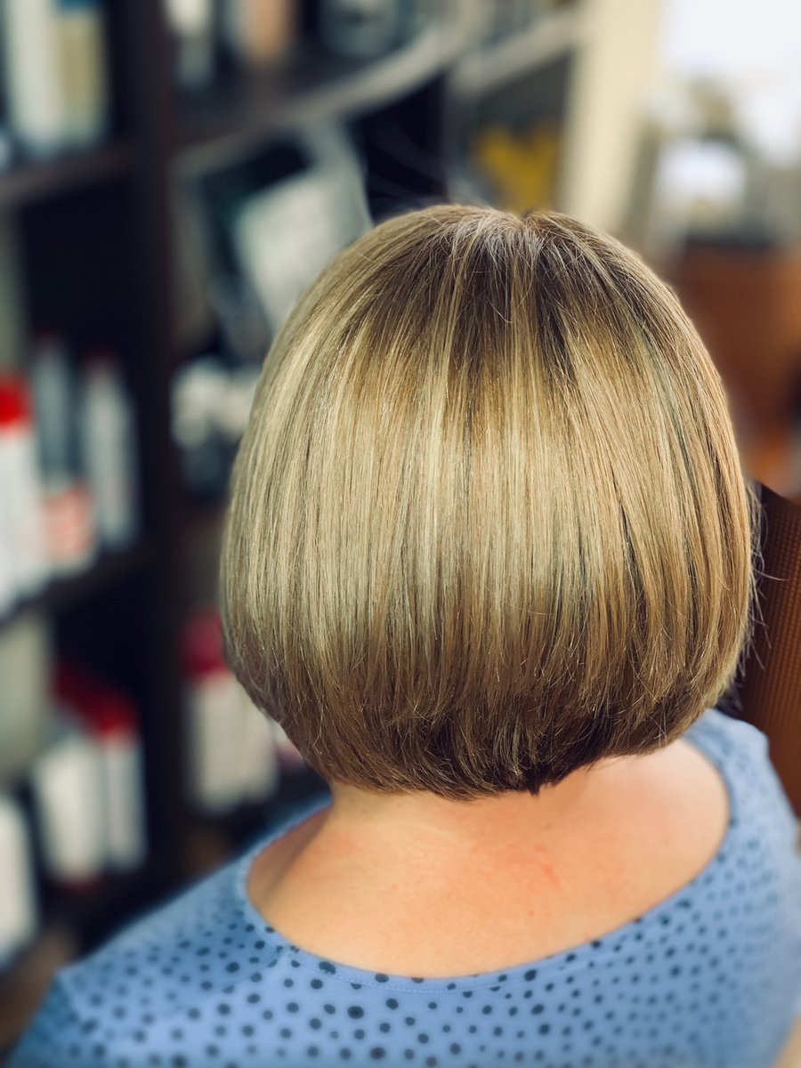 beyondfringe's tweet photo. Root retouch &amp; toned the blonde to brighten it up🤗
By junior artist @FawnnaW 
936-447-2887
#paulmitchellfousplussalon #paulmitchellpro #paulmitchellus #americansalon #modernsalon #texassalon #licensedtocreate #iheartpm #hairstylist #hairsalon #beautifulhair https://t.co/47vw8OPwMM