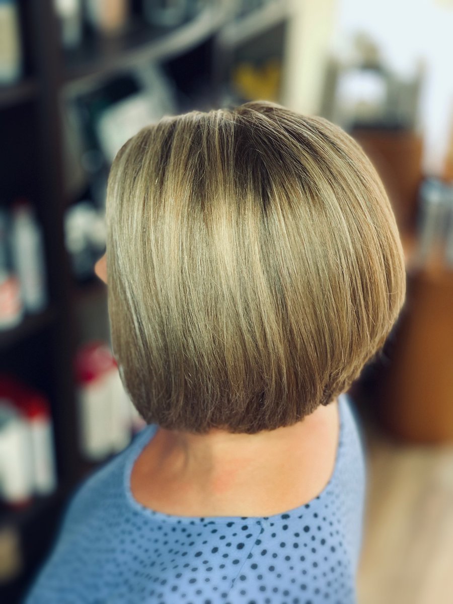 beyondfringe's tweet photo. Root retouch &amp; toned the blonde to brighten it up🤗
By junior artist @FawnnaW 
936-447-2887
#paulmitchellfousplussalon #paulmitchellpro #paulmitchellus #americansalon #modernsalon #texassalon #licensedtocreate #iheartpm #hairstylist #hairsalon #beautifulhair https://t.co/47vw8OPwMM