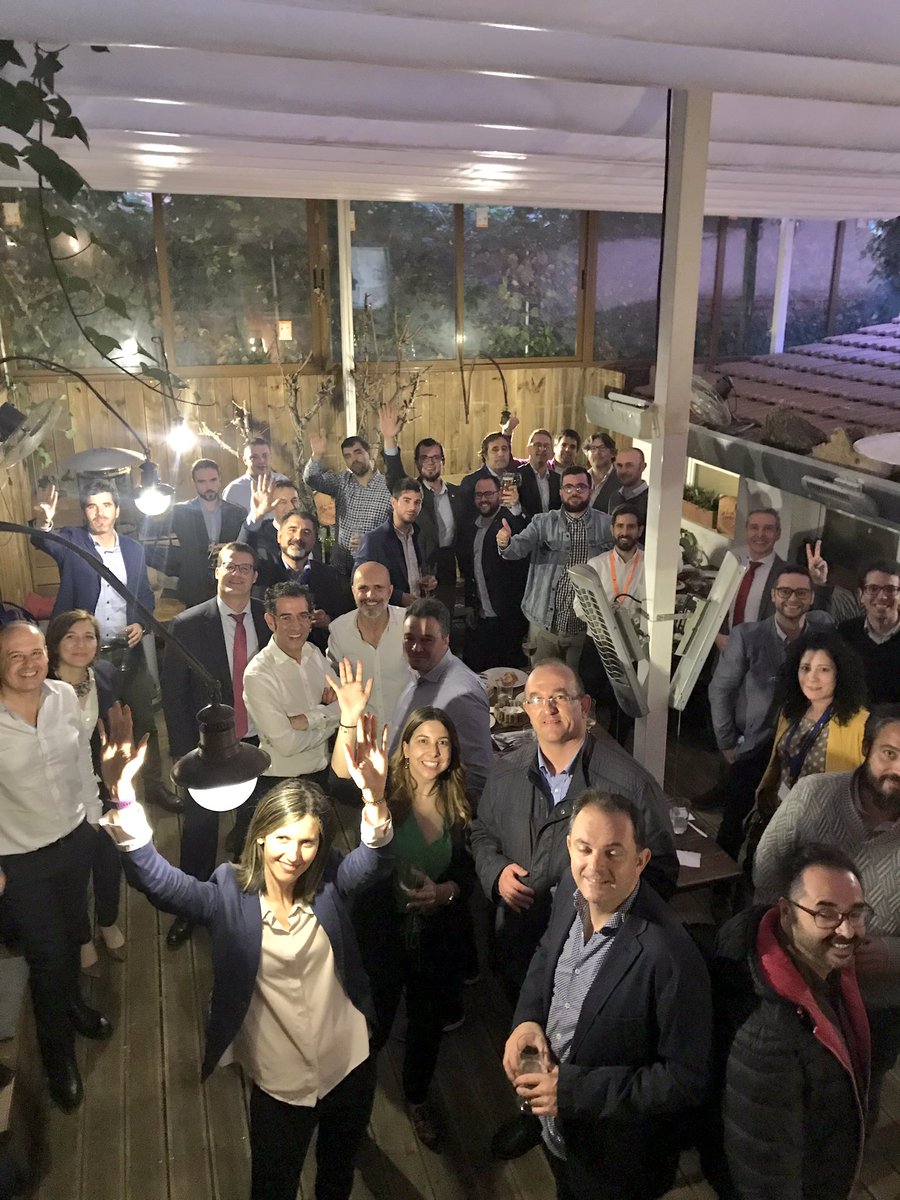 grupoalava's tweet photo. Y así despedimos el primer día del #8foro ¡Gracias por acompañarnos! Mañana seguimos! https://t.co/S7zaCVdhpu