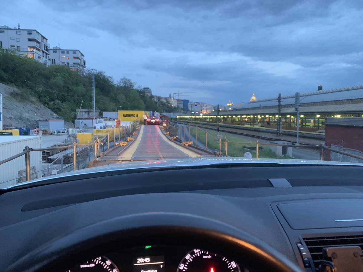 Stejně jako národní tým, i my vyrážíme na šampionát z ‘Hlaváku’. Jedna hokejová Plzínka na dobrou noc <a href="/SmatanaLubo/">Ľubomír Smatana</a>