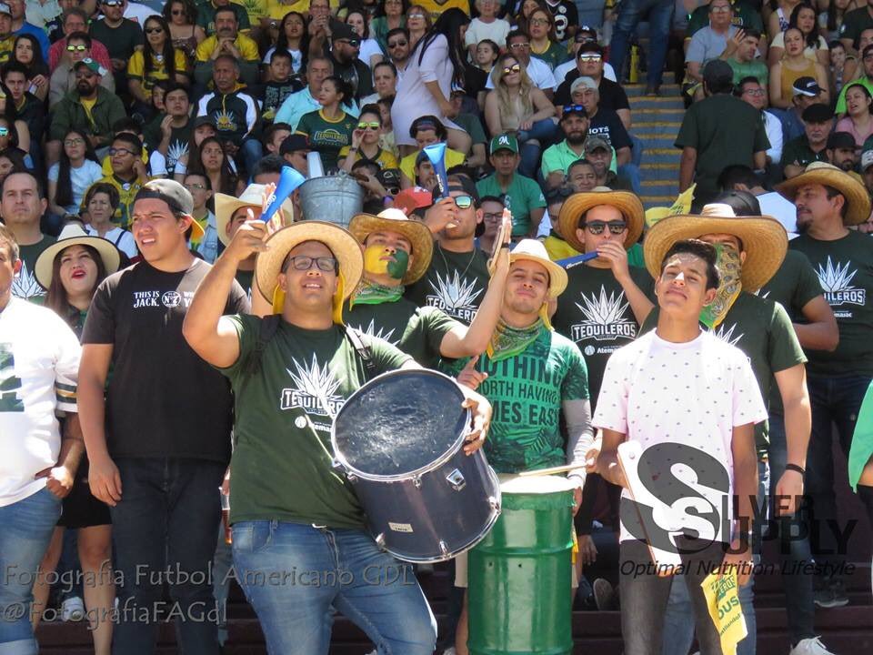 Soy_FAM's tweet photo. ¿Crees que la afición de @TequilerosF fue la mejor en la primera temporada regular de #FAM? #EsTiempoDeAsistir https://t.co/Dauj7exJgc