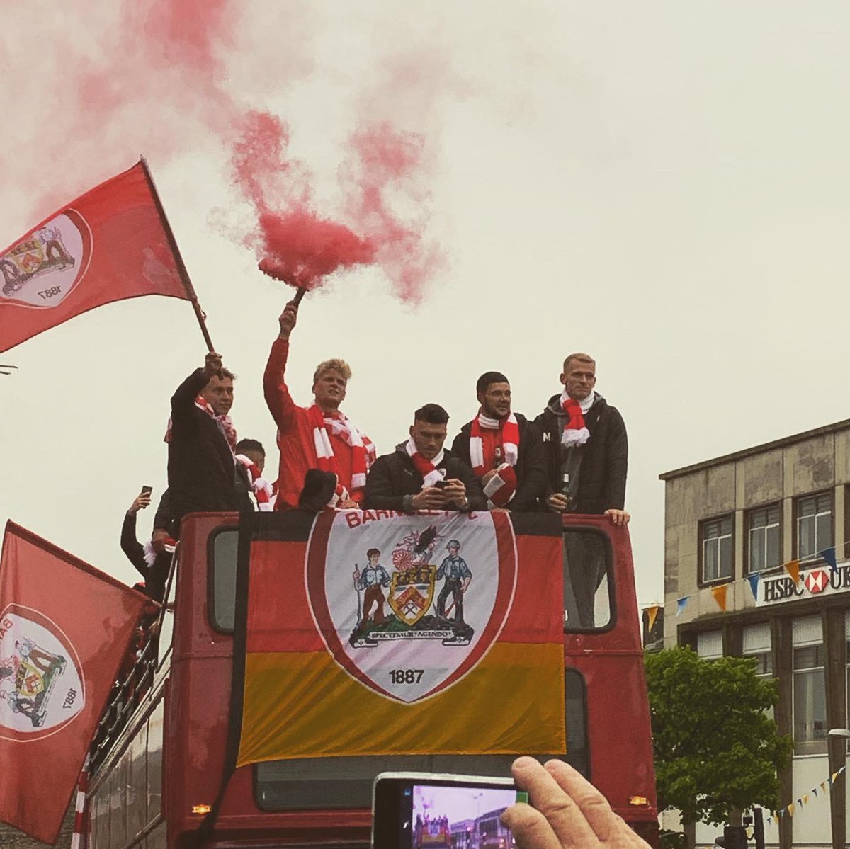 mpuddephatt's tweet photo. @BarnsleyFC ❤️❤️❤️ https://t.co/2jbcrThinA