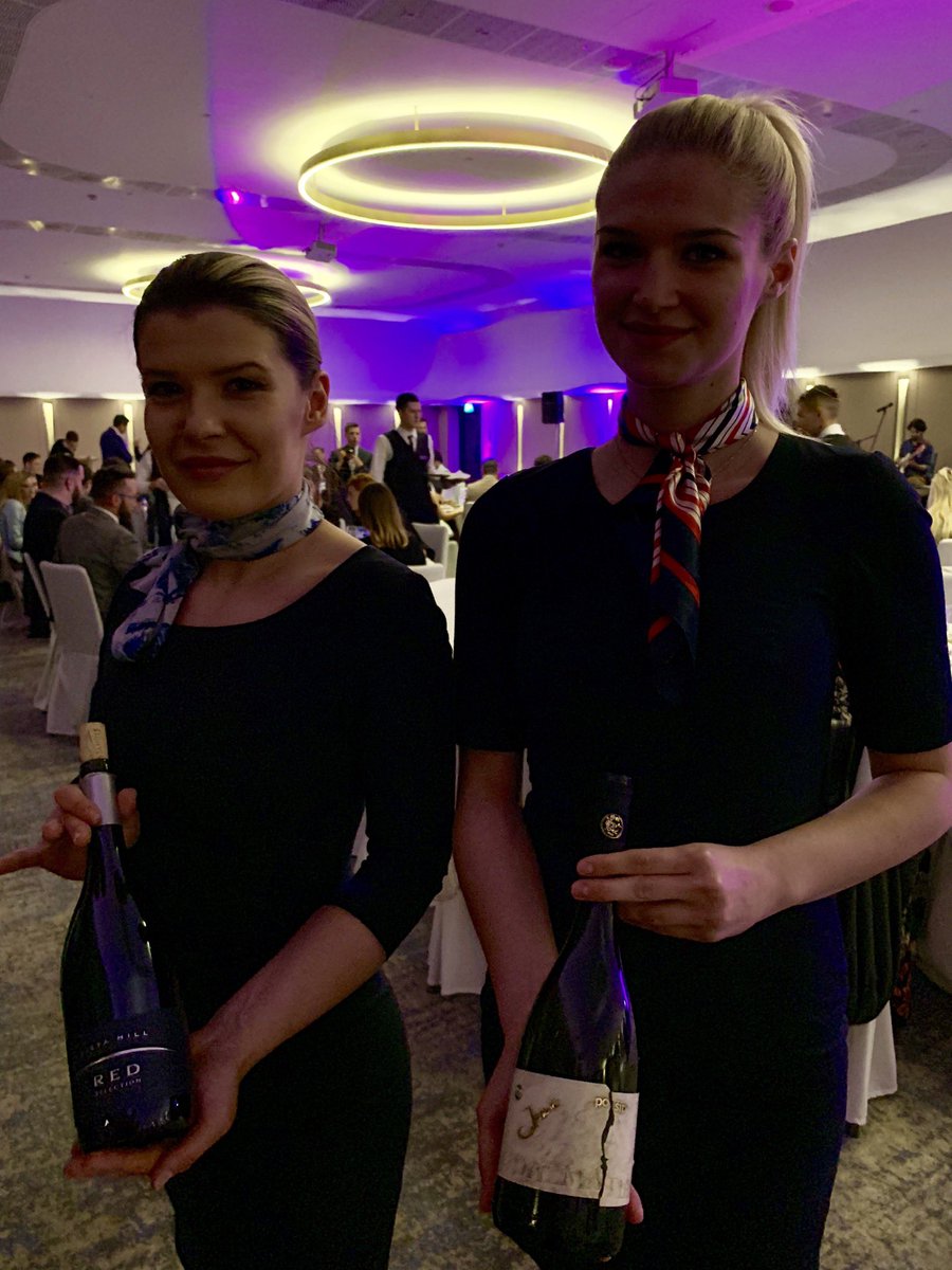 brankkica's tweet photo. Uvek postoji način da budemo plemeniti. Uradite za druge ono što najbolje znate. Veceras najbolji šefovi kuvaju na humanitarnoj veceri @ChefsThing @CrownePlazaBG. Hvala  @JovicaNeskovic1 
#ZdravkoGavrilović #MarkoTrpkovic #EyckZimmer @sphatula i divnoj @LenaMusicLena 
#rotaract https://t.co/dW2LsvWqbi