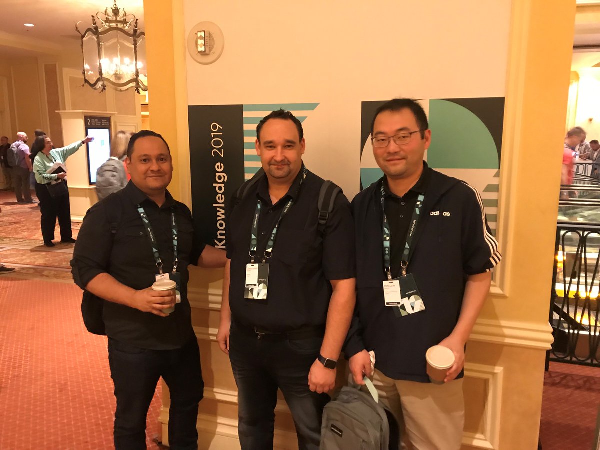 chrisxt007's tweet photo. At the #Knowledge2019 conference with some members of my team! Amazing day so far! #servicenow #Know19 https://t.co/MpMerJ4Byu