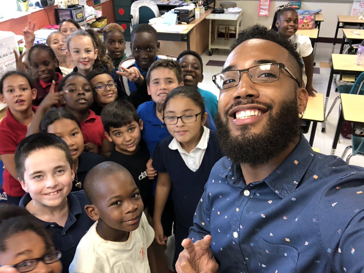 mrjonesteaches_'s tweet photo. So proud of these 3rd graders for working their tails off preparing for testing this week!
What an honor it is to be your teacher and watch each and every one of you grow! You did it kiddos ❤️
#slaytheFSA https://t.co/FcYRKSNxus