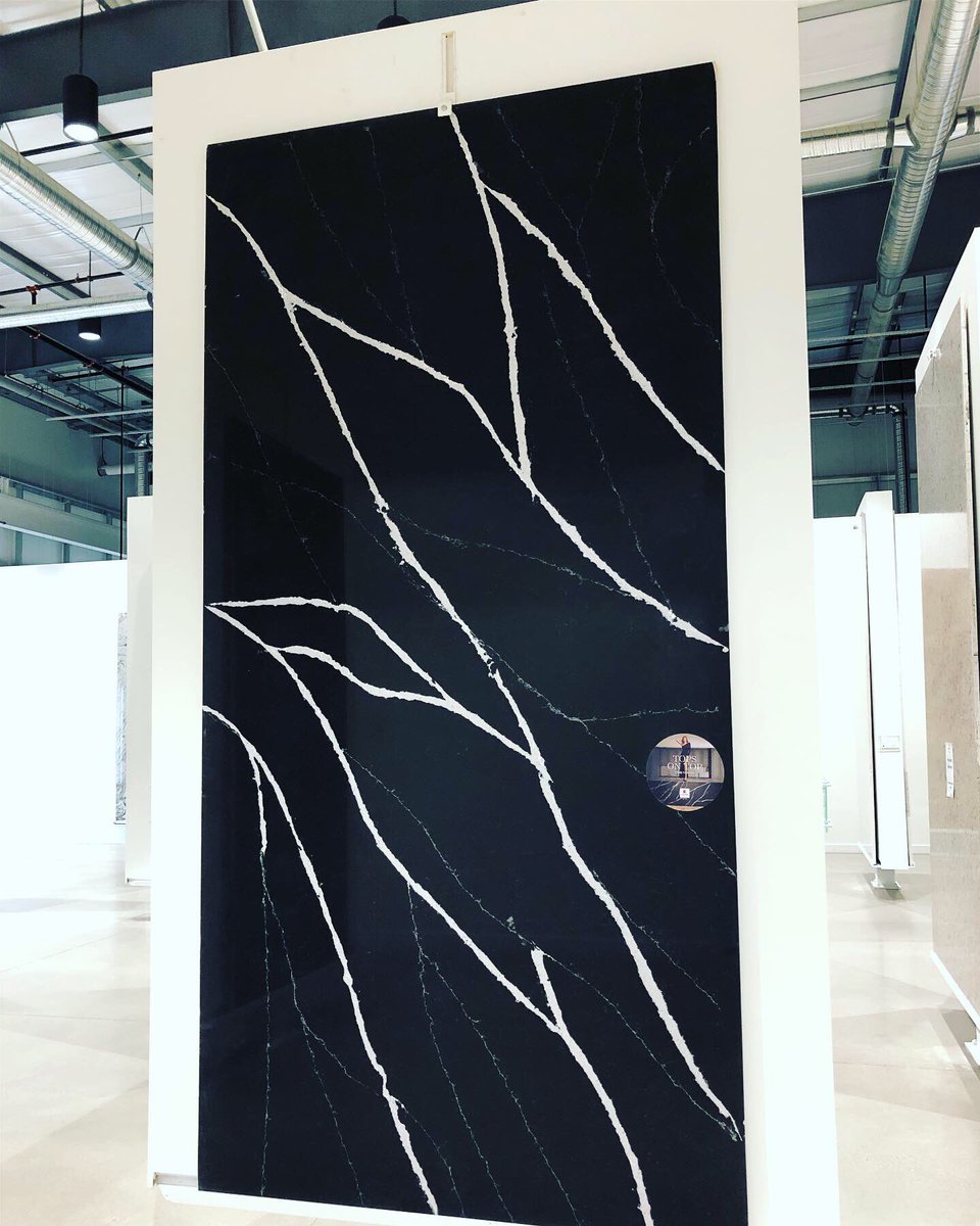 GiadaSurfaces's tweet photo. The #SlabOfTheDay goes to the oh so bold Eternal Marquina #Quartz from @silestonebycosentino 😍🙏 Ps. No, @cindycrawford does not come with your #Countertop #kitchendesign #designyyc https://t.co/DyG5NBzAY5