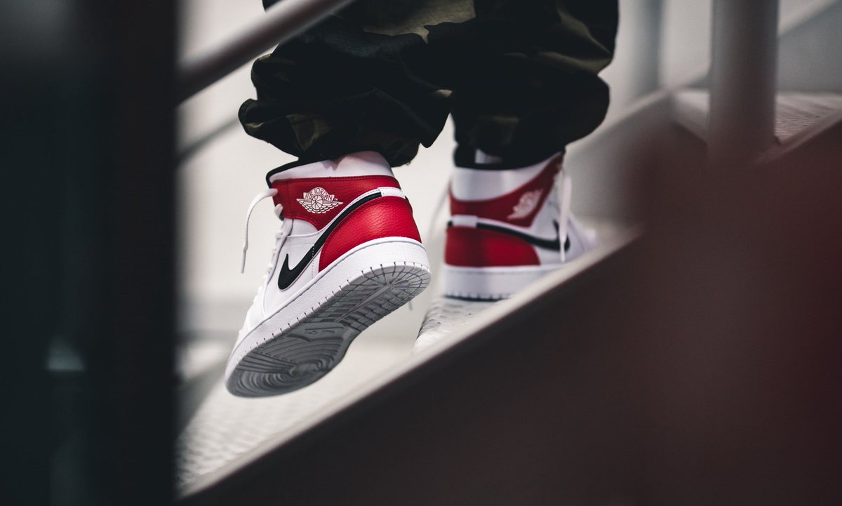 Nike Air Jordans 1 mid “Chicago Remix” Air Jordan 1 Mid “Summit White/Infrared 23” ❤️ DETAILS  main image 3