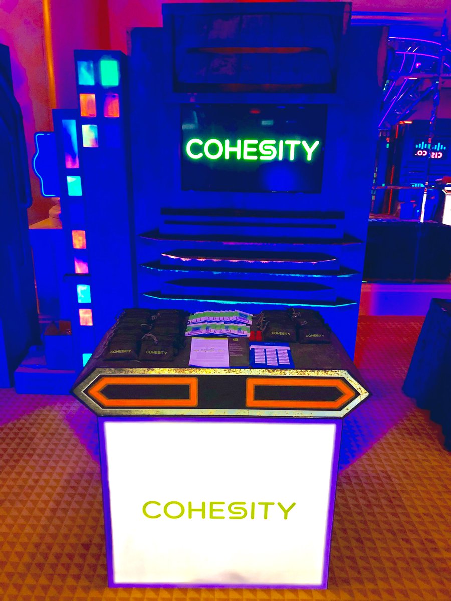 alyseokumura's tweet image. .@Cohesity booth is all setup and ready to meet clients for VIP Lounge #Trace3Evolve tonight! 😀#CohesityEvents @trace3 @cbcortes