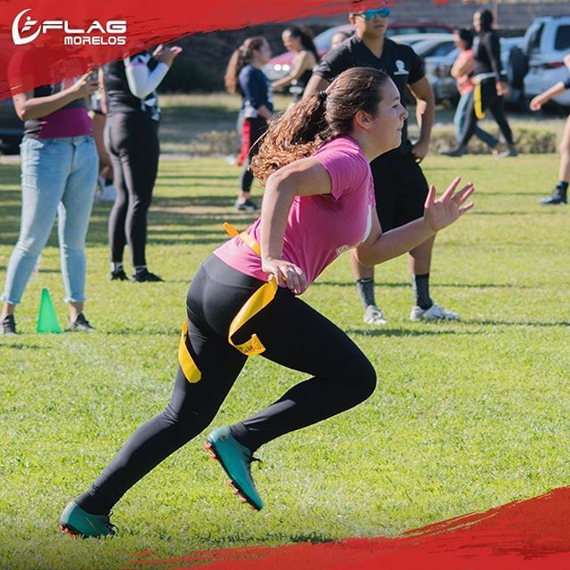 FlagMorelos's tweet photo. “When you’re in a game, only the play in which you’re playing is important” 🧐🏃🏻‍♀️💨
#flagmorelos #flagfootball #revolucionandoelflag #soldiers #focus #rusher #speedkills #enjoy #mindset https://t.co/8ecFopwnV6
