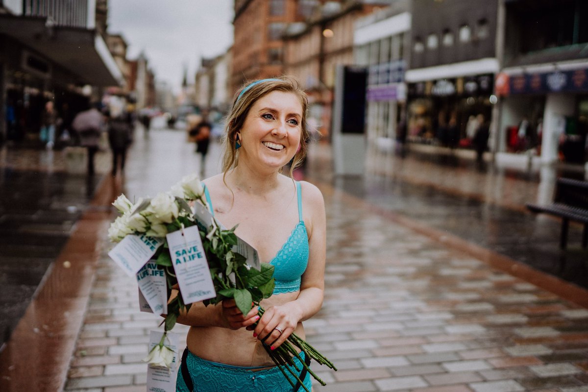fkmunro's tweet photo. Today me &amp; 12 other women were in #Glasgow for #worldovariancancerday wearing only #teal underwear as we raised awareness of the symptoms | a woman is diagnosed every hour in the U.K. | a woman dies every 2 hours in the U.K. | #ovariancancer #wocd #knowyourbody #CancerAwareness https://t.co/7V8XThqTin