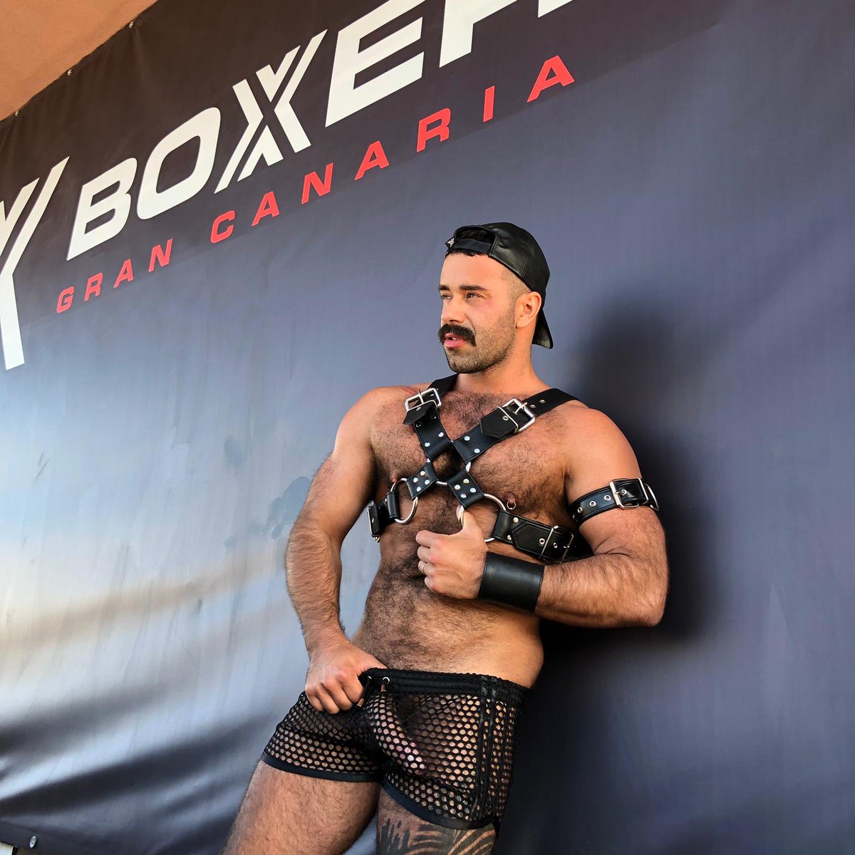 BOXERBARCELONA's tweet image. 👀 inside the shorts 🔥🔥🔥