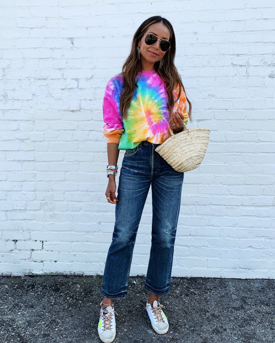 SincerelyJules tweet picture