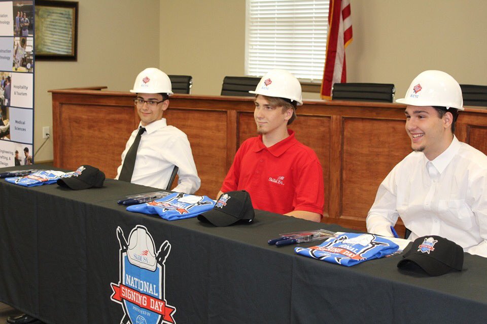 CTEelmoreco's tweet photo. 3 ECTC Plumbing &amp; Pipefitting students participated in our inaugural Signing Day celebration sponsored by Klein Tools &amp; SkillsUSA.  This event publicly honors Elmore County students embarking on a career in the trades. #SkillsNSD2019 #SkillsUSA #NewKleins @alsde @ACTAAlabama https://t.co/28QDsZWkxb
